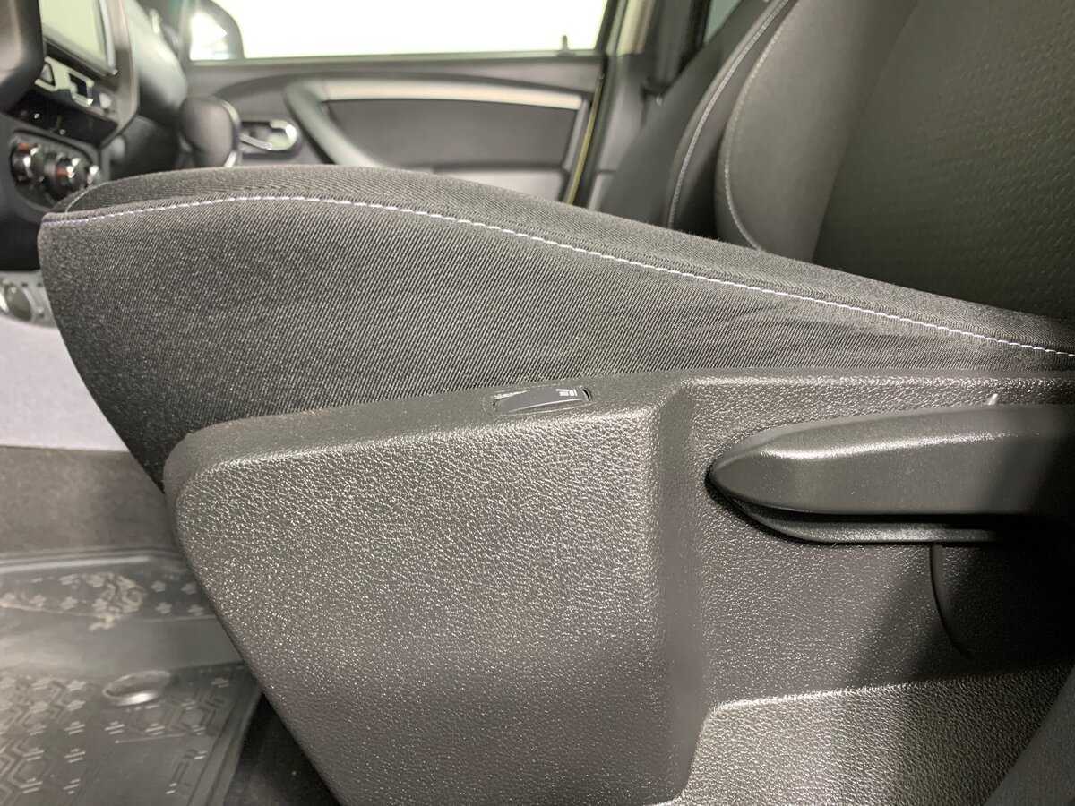 Renault Duster, 2020 - Фото №16