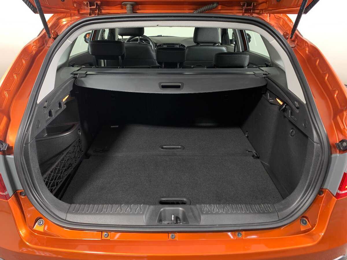 Lada (ВАЗ) Vesta SW Cross, 2021 - Фото №19