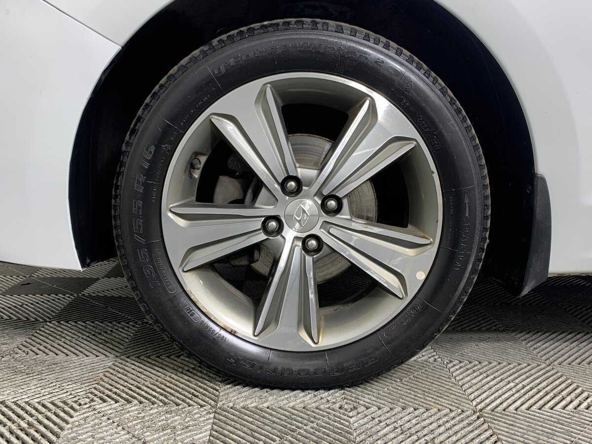 Hyundai Solaris, 2018 - Фото №8