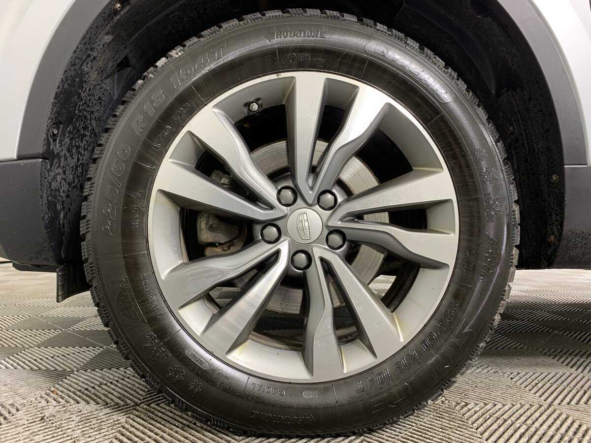 Geely Atlas, 2021 - Фото №8