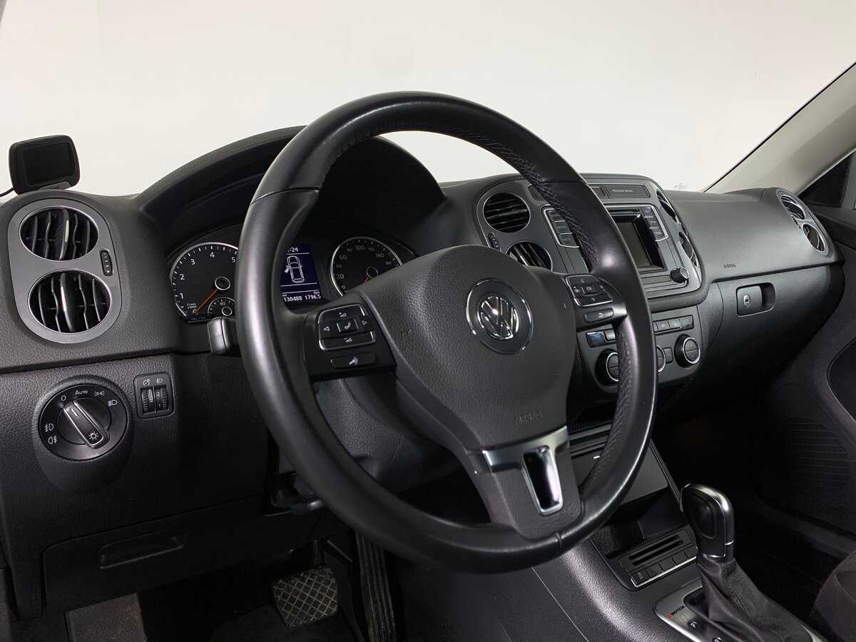 Volkswagen Tiguan, 2015 - Фото №11