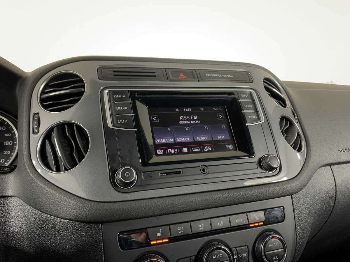 Volkswagen Tiguan, 2015 - Фото №15