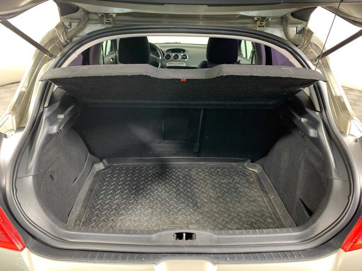 Peugeot 308, 2012 - Фото №19