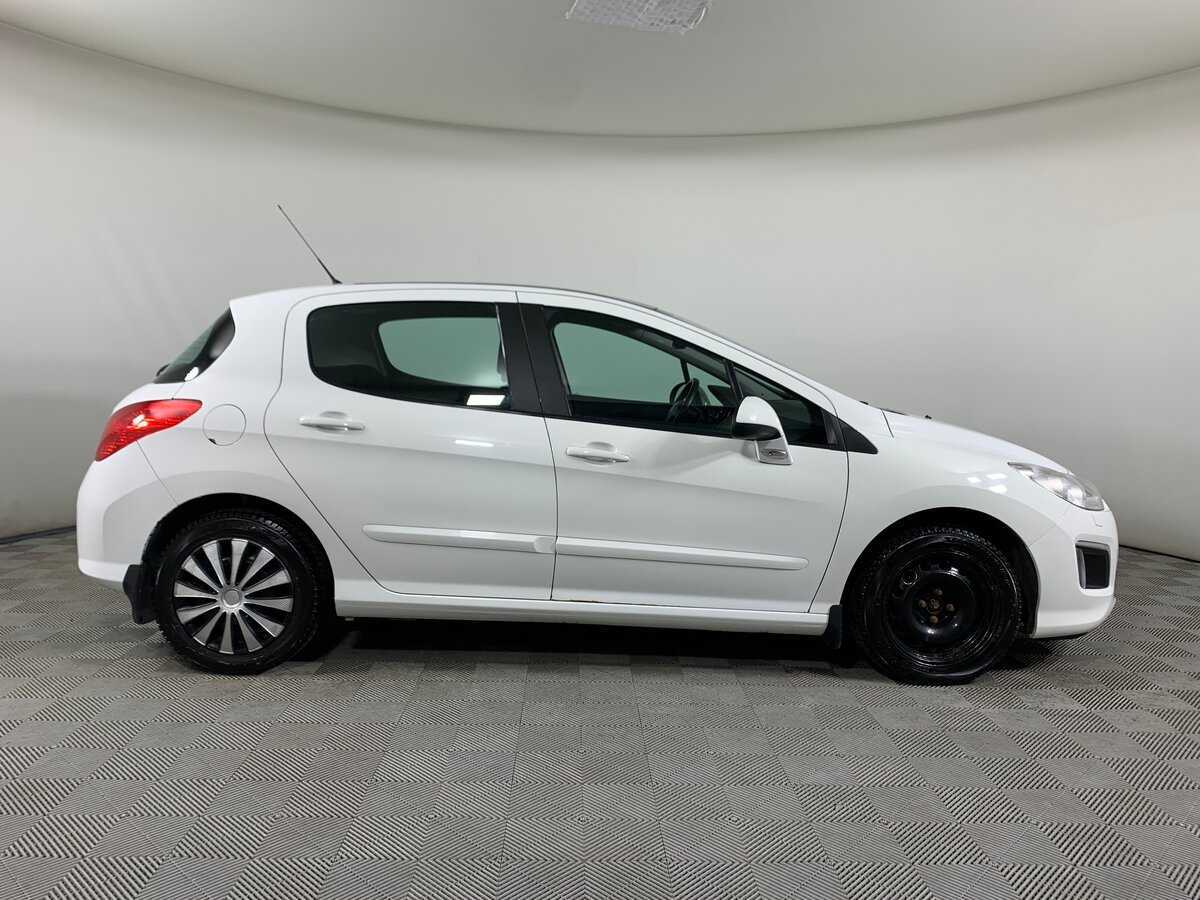 Peugeot 308, 2012 - Фото №3