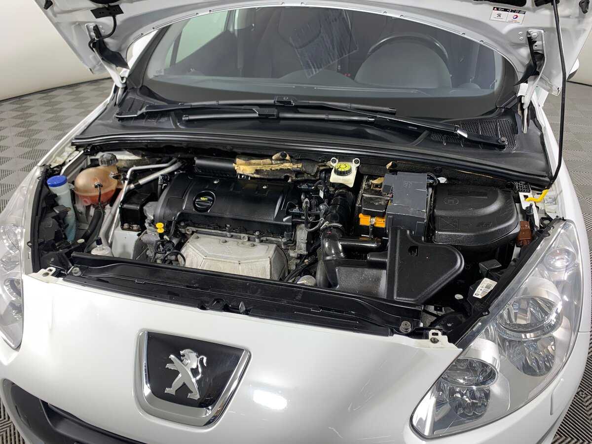 Peugeot 308, 2012 - Фото №10