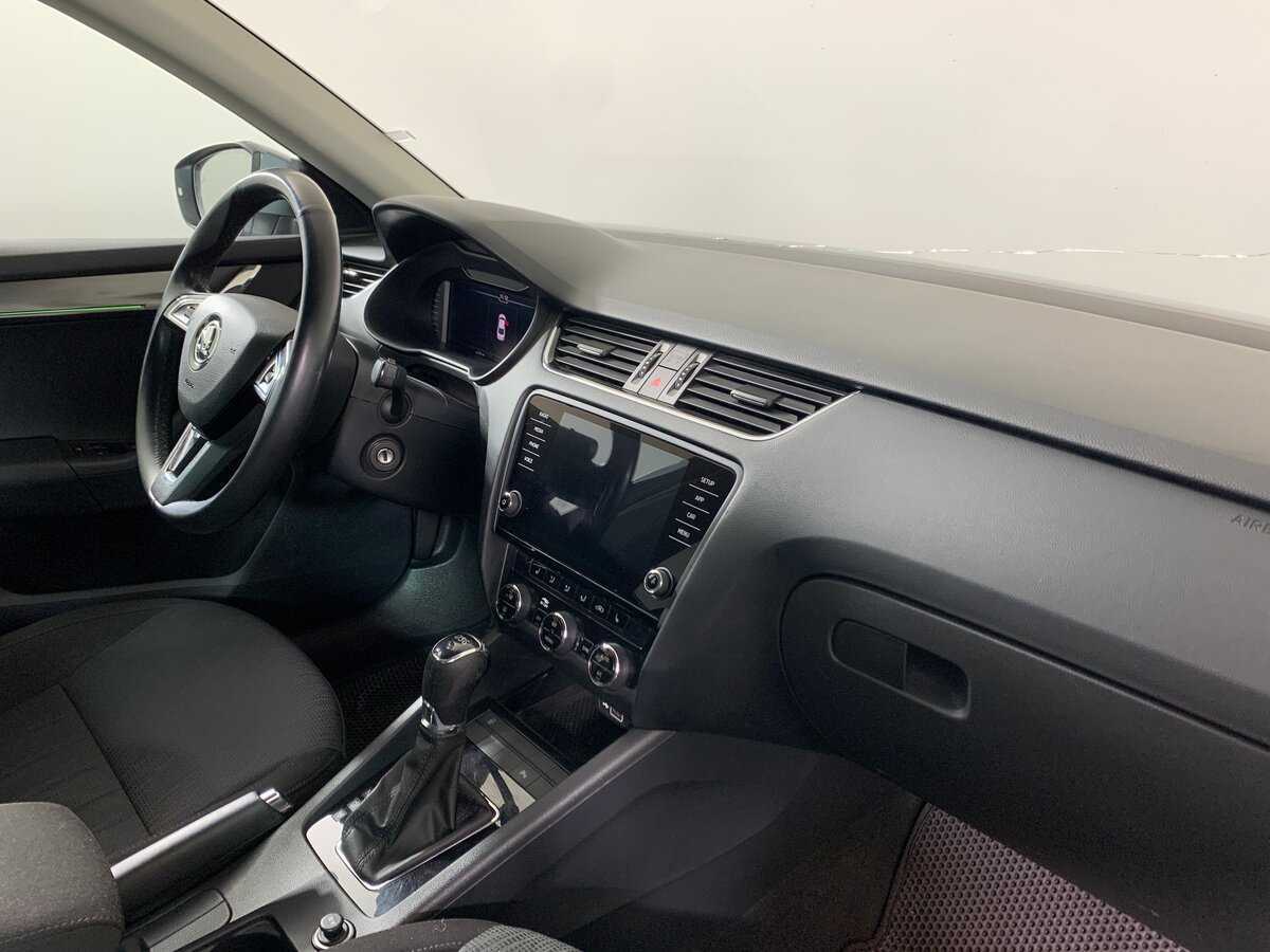 Skoda Octavia, 2018 - Фото №13