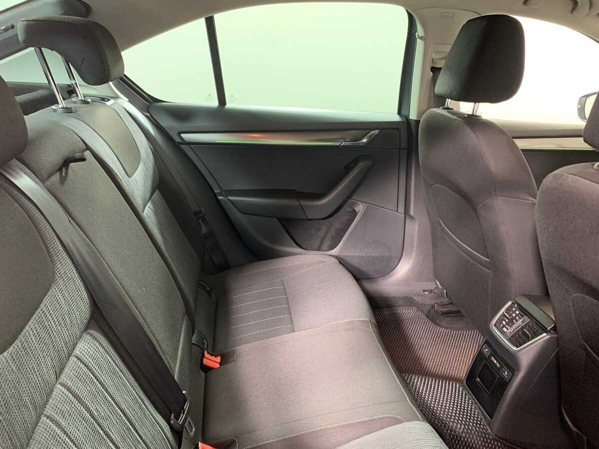 Skoda Octavia, 2018 - Фото №17