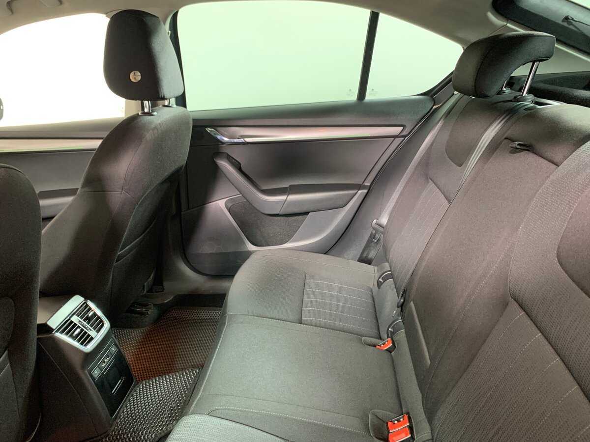 Skoda Octavia, 2018 - Фото №18