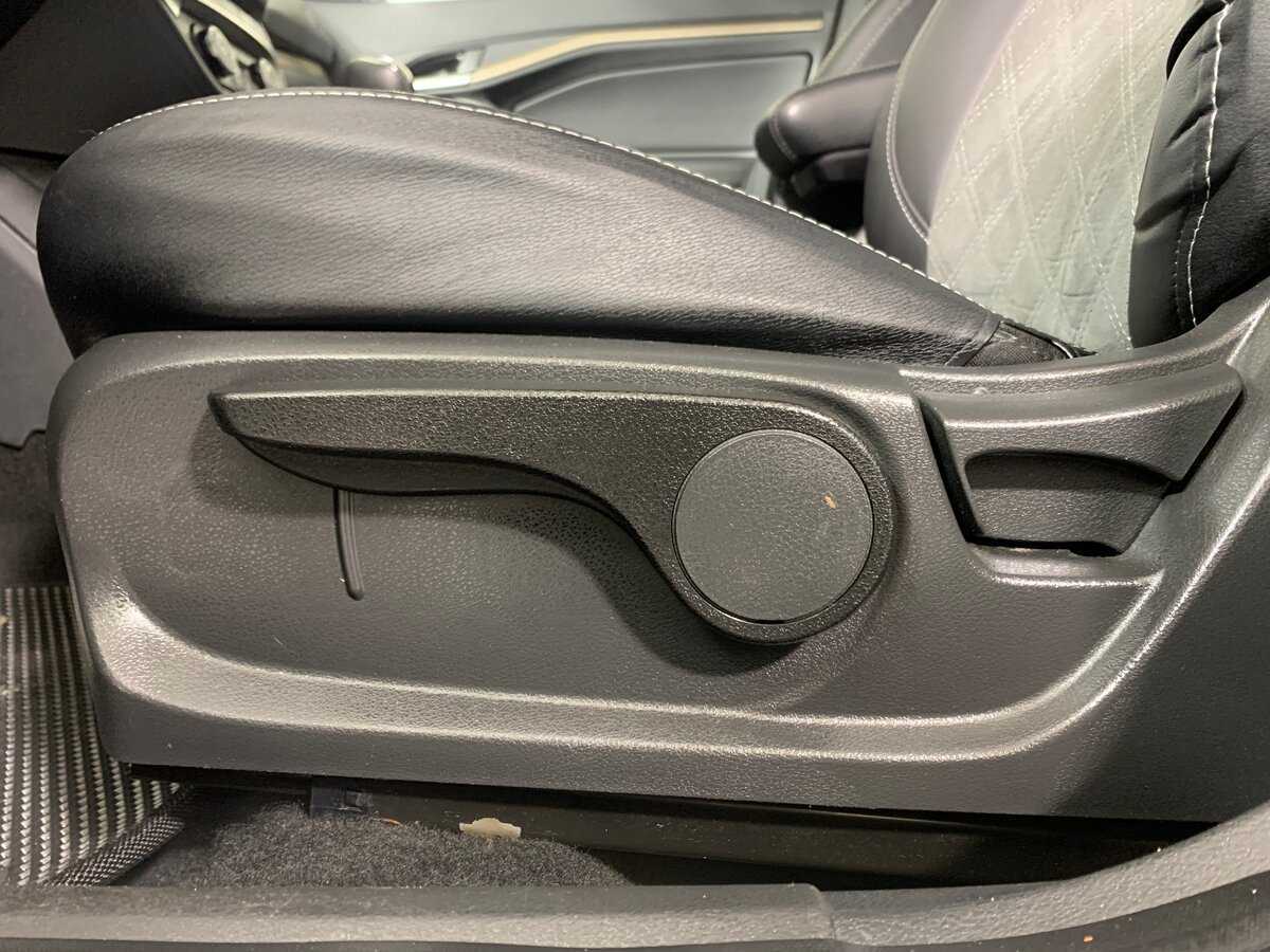 Lada (ВАЗ) Vesta SW, 2018 - Фото №16