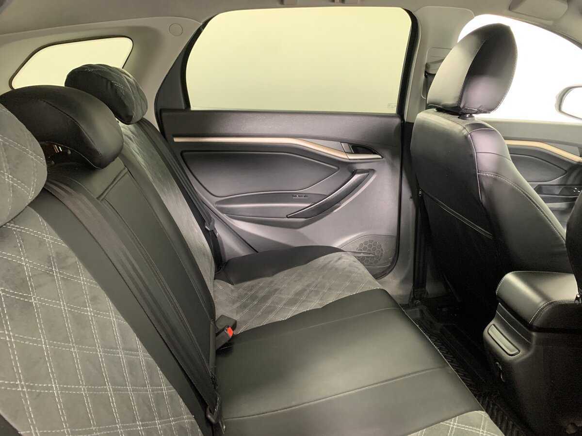 Lada (ВАЗ) Vesta SW, 2018 - Фото №17