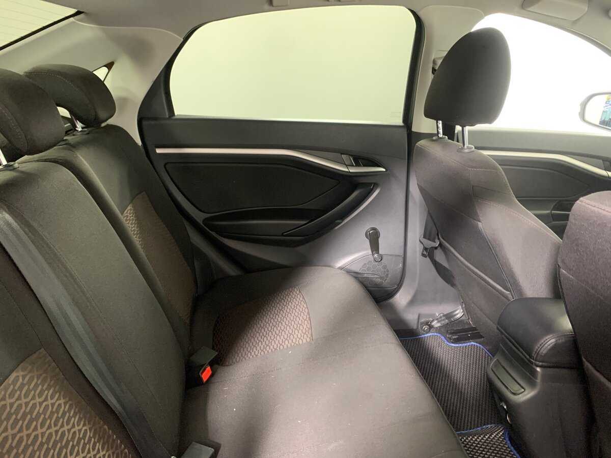 Lada (ВАЗ) Vesta, 2019 - Фото №17