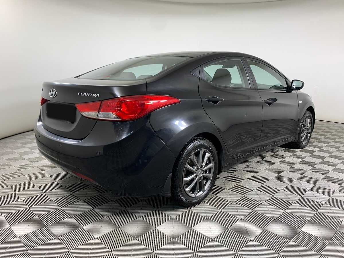 Hyundai Elantra, 2012 - Фото №4