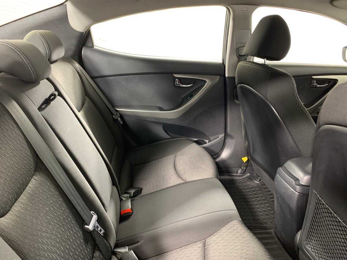 Hyundai Elantra, 2012 - Фото №17