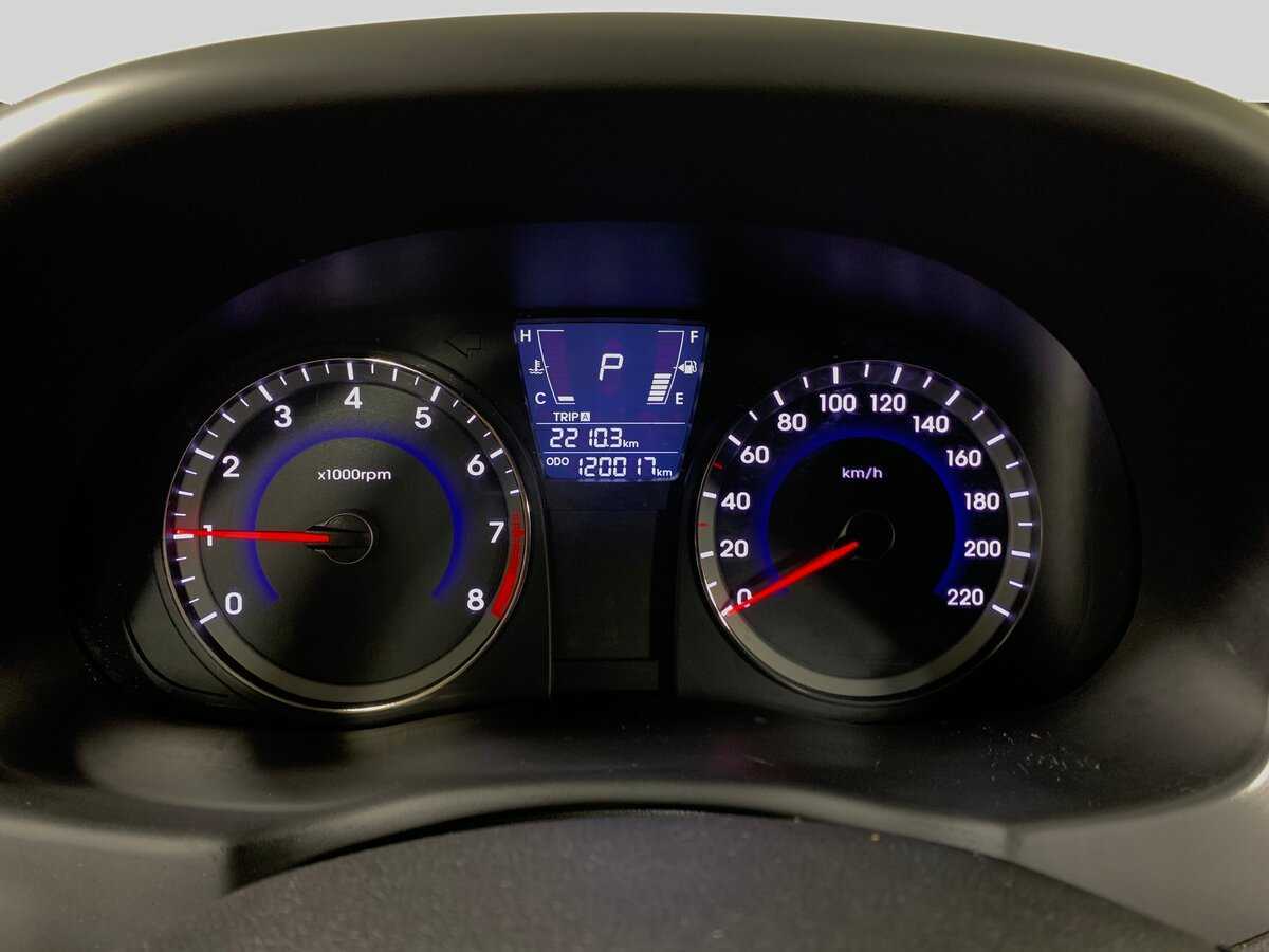 Hyundai Solaris, 2012 - Фото №11