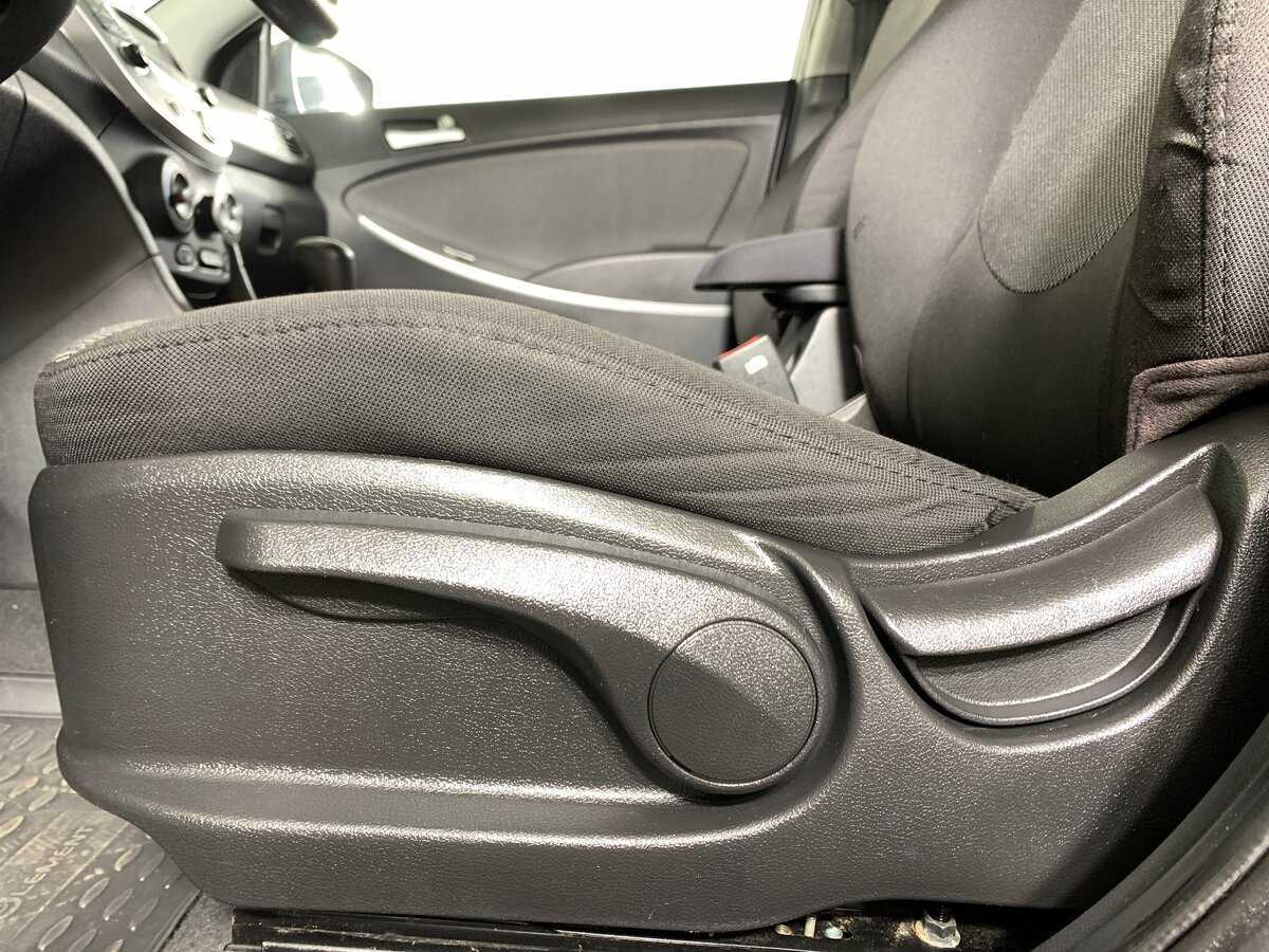 Hyundai Solaris, 2012 - Фото №13