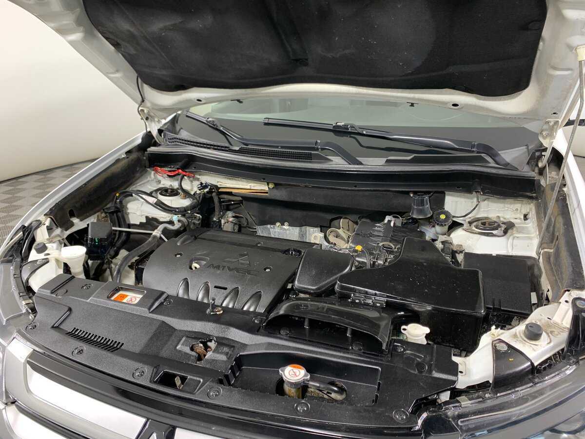 Mitsubishi Outlander, 2017 - Фото №10