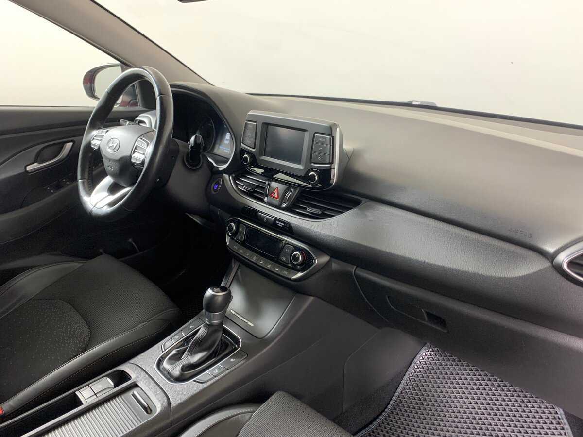 Hyundai i30, 2017 - Фото №13