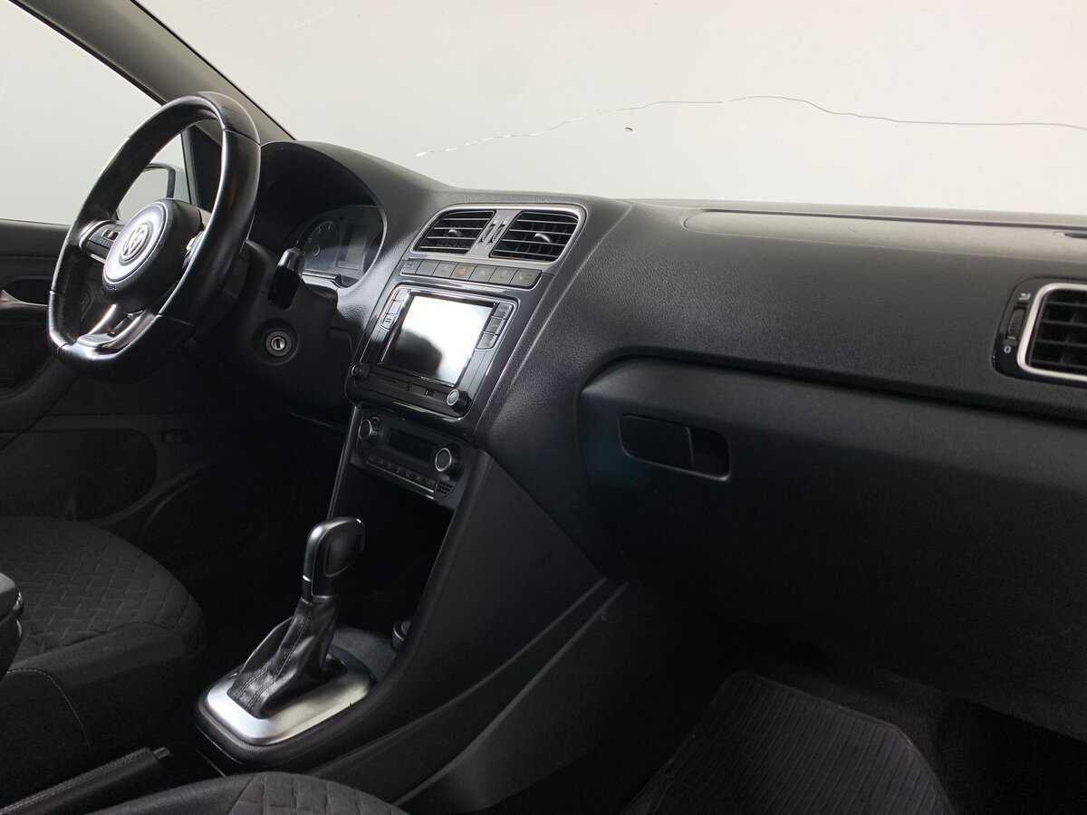 Volkswagen Polo, 2018 - Фото №13