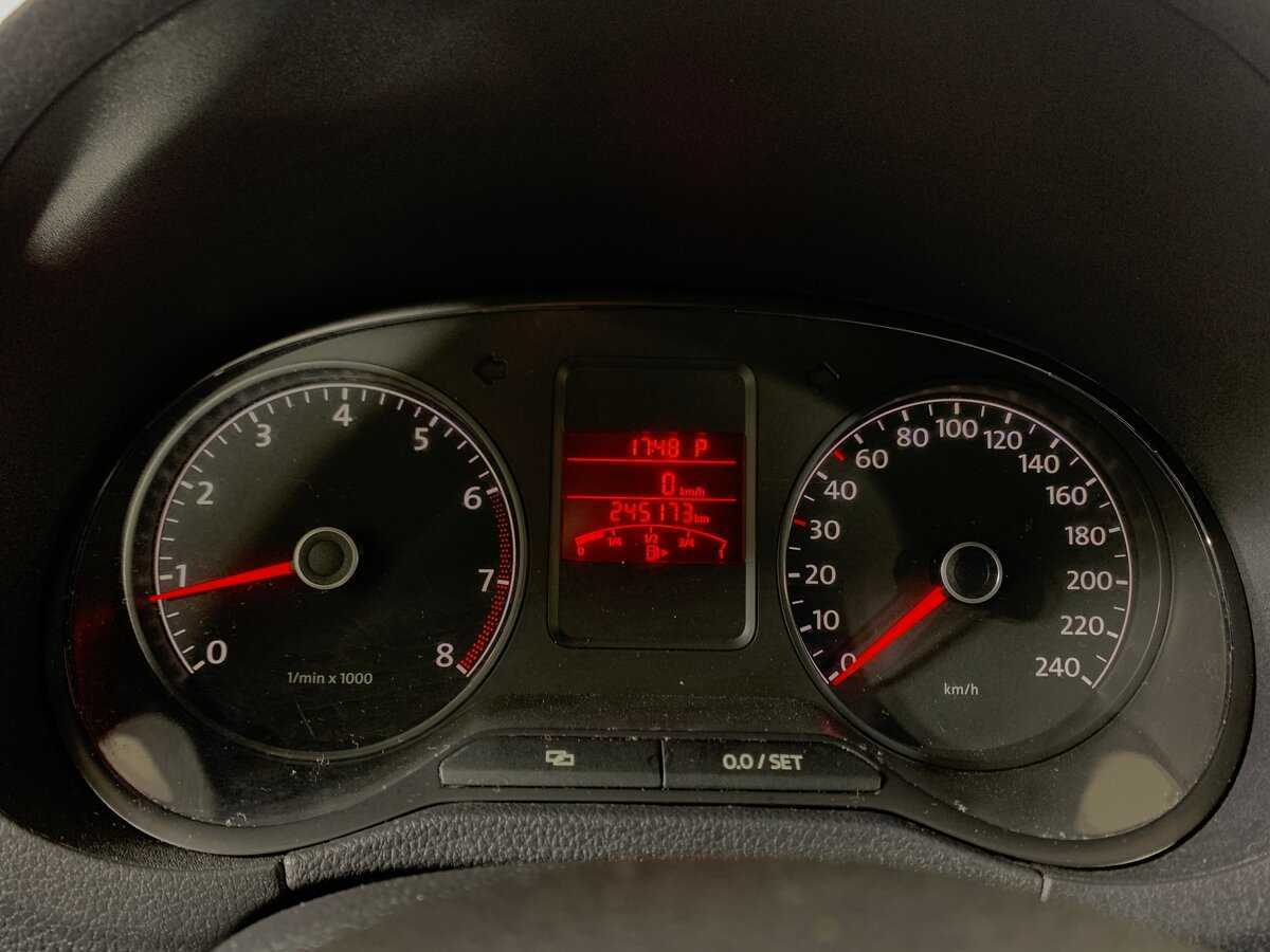 Volkswagen Polo, 2013 - Фото №14