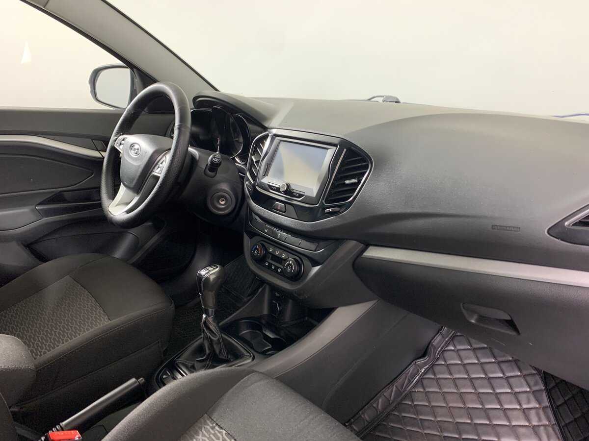 Lada (ВАЗ) Vesta SW, 2019 - Фото №13