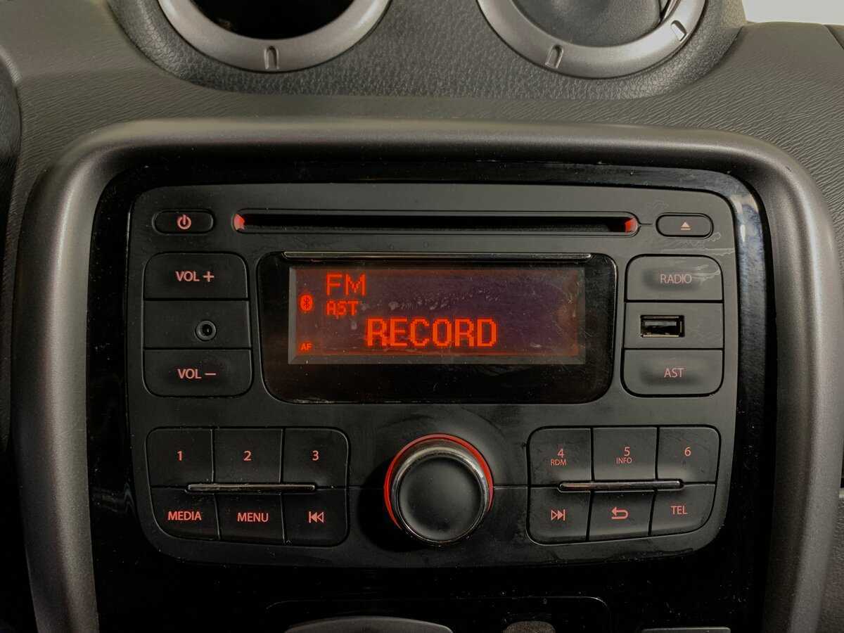 Renault Duster, 2012 - Фото №14