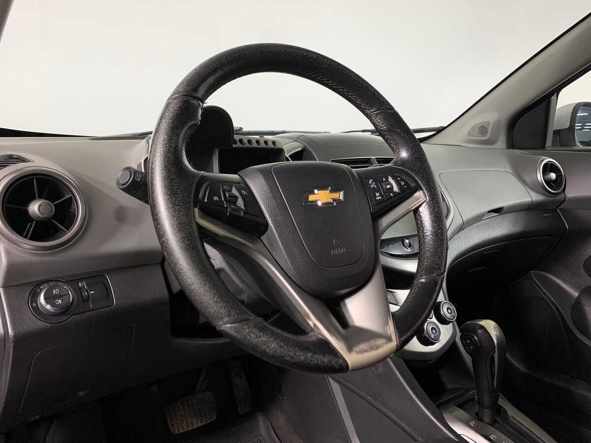Chevrolet Aveo, 2014 - Фото №11