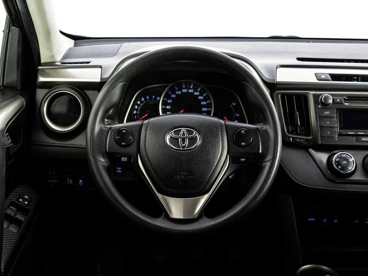 Toyota RAV4, 2015 - Фото №9