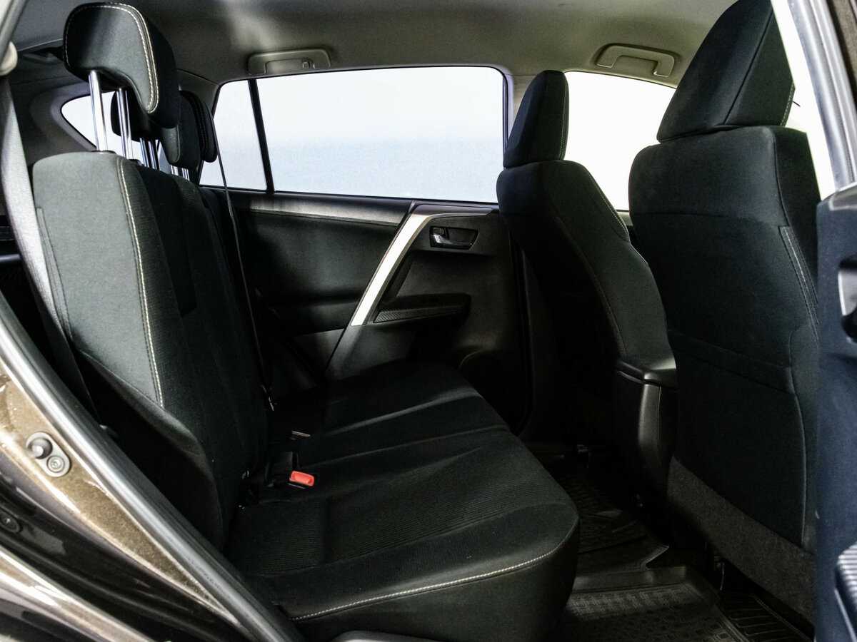 Toyota RAV4, 2015 - Фото №13