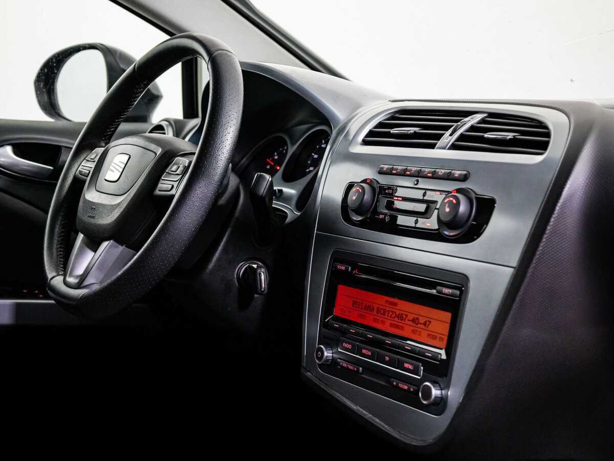 SEAT Leon, 2012 - Фото №16