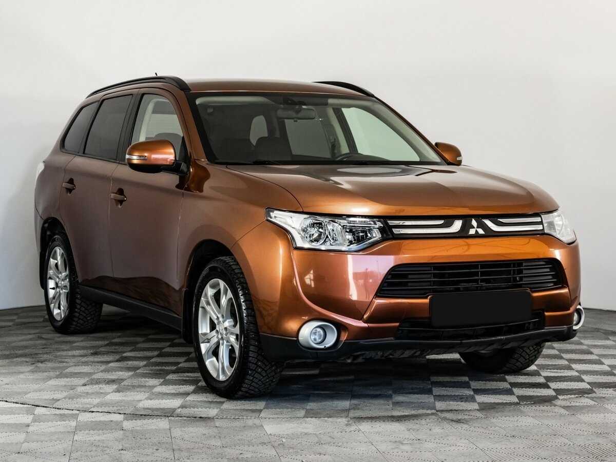 Mitsubishi Outlander, 2012 - Фото №2