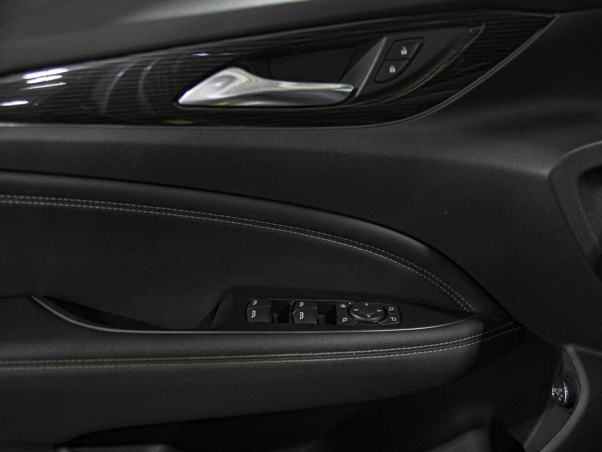 Opel Insignia, 2018 - Фото №12