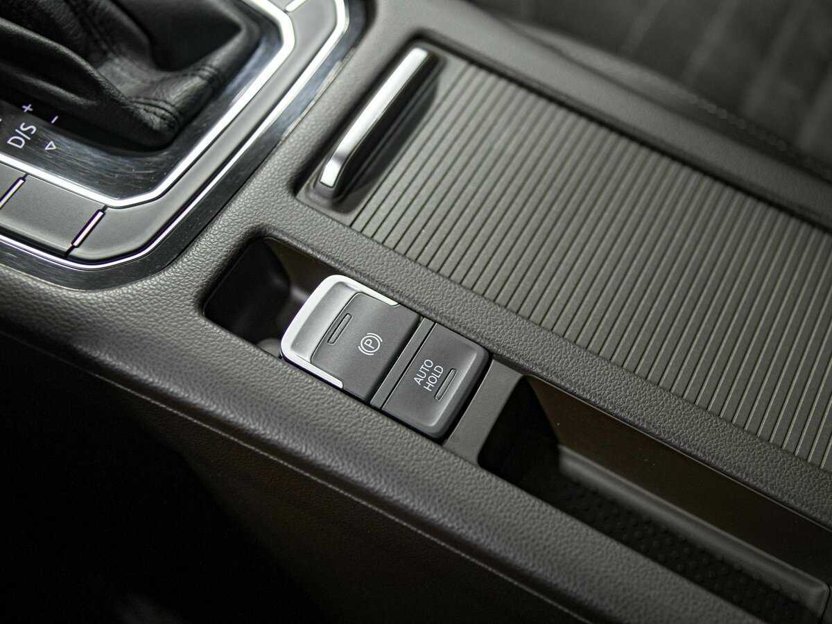 Volkswagen Passat, 2016 - Фото №10