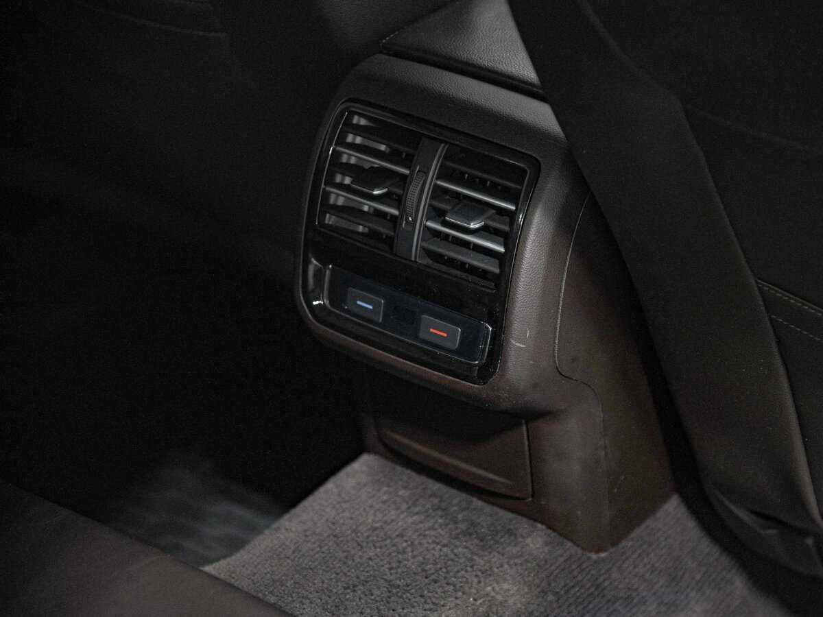 Volkswagen Passat, 2016 - Фото №15
