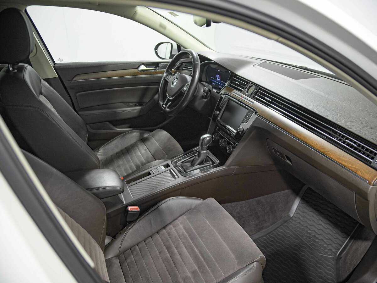 Volkswagen Passat, 2016 - Фото №16