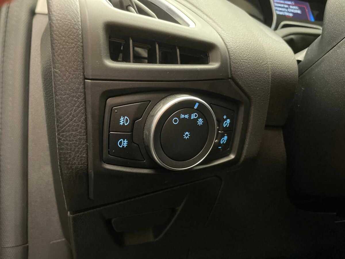 Ford Focus, 2019 - Фото №13