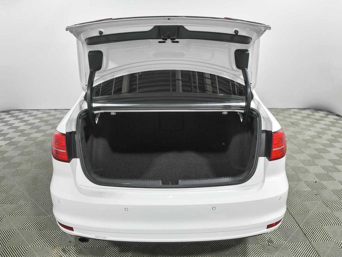 Volkswagen Jetta, 2016 - Фото №14