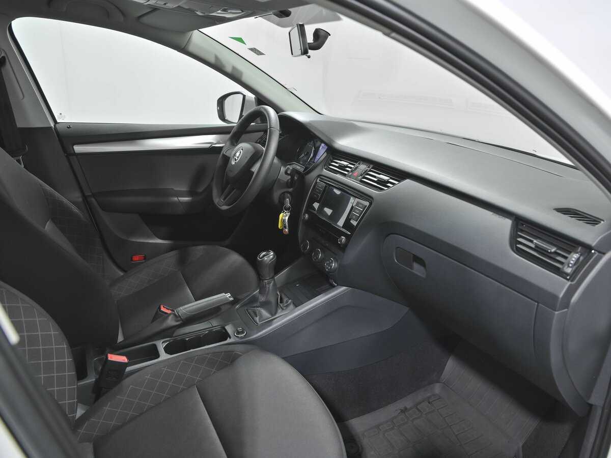 Skoda Octavia, 2018 - Фото №11