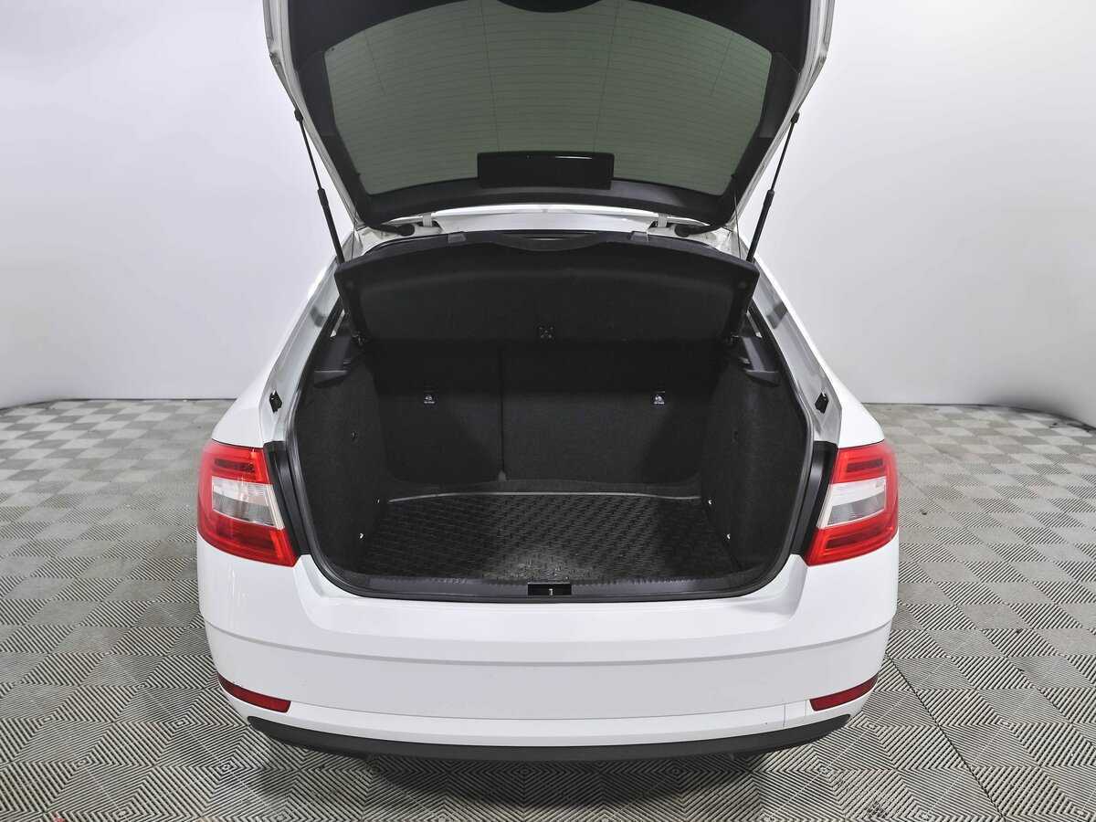 Skoda Octavia, 2018 - Фото №12