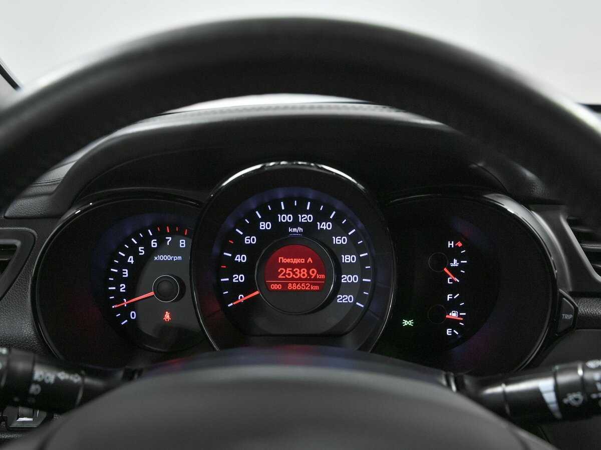Kia Rio 5-speed, 2012 - Фото №5