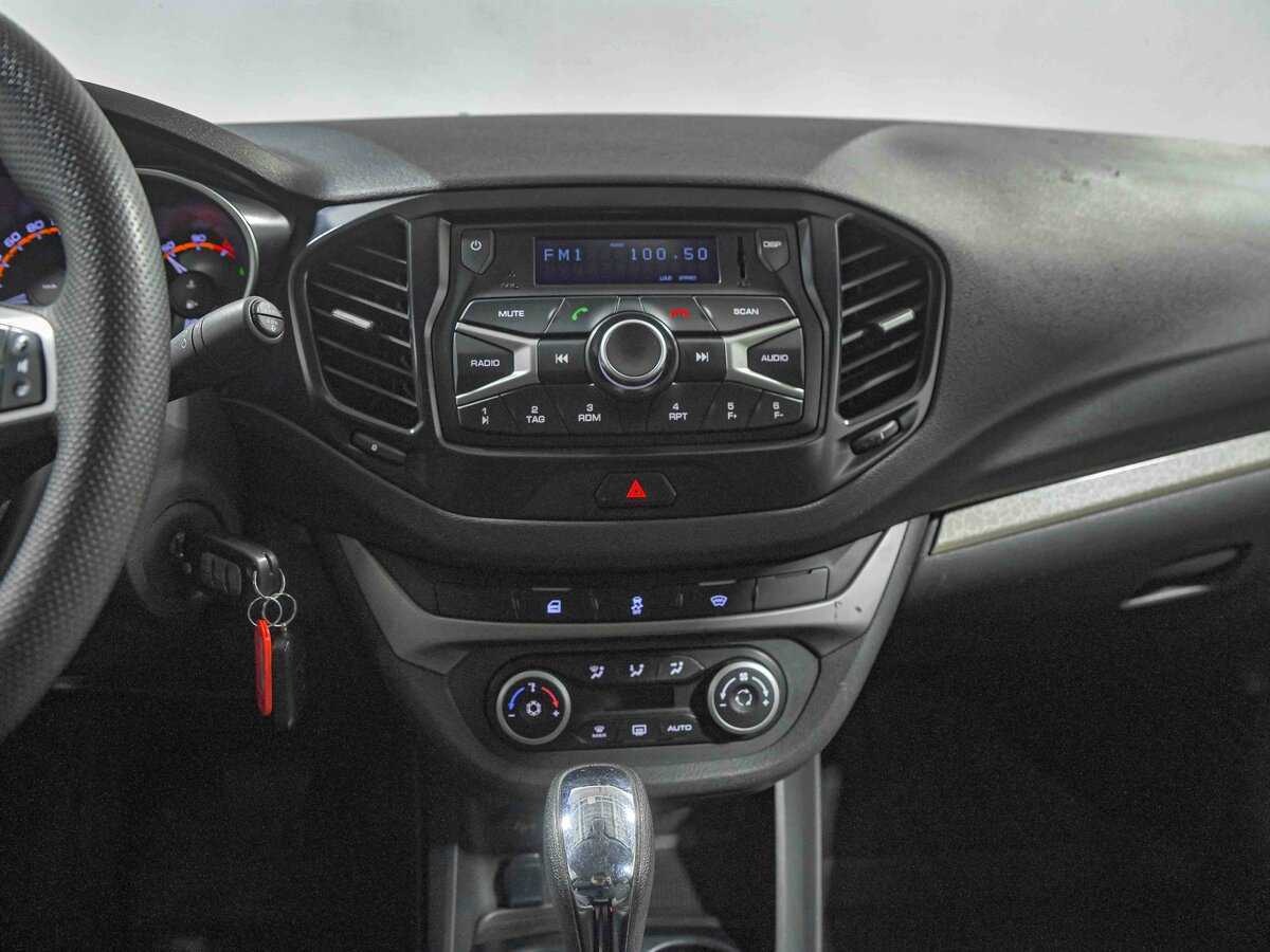 Lada (ВАЗ) Vesta, 2019 - Фото №10