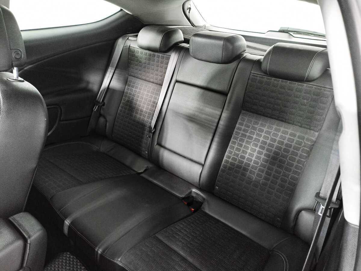 Opel Astra GTC, 2014 - Фото №11