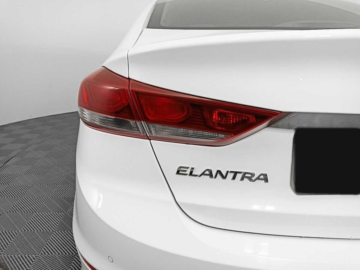 Hyundai Elantra, 2017 - Фото №8