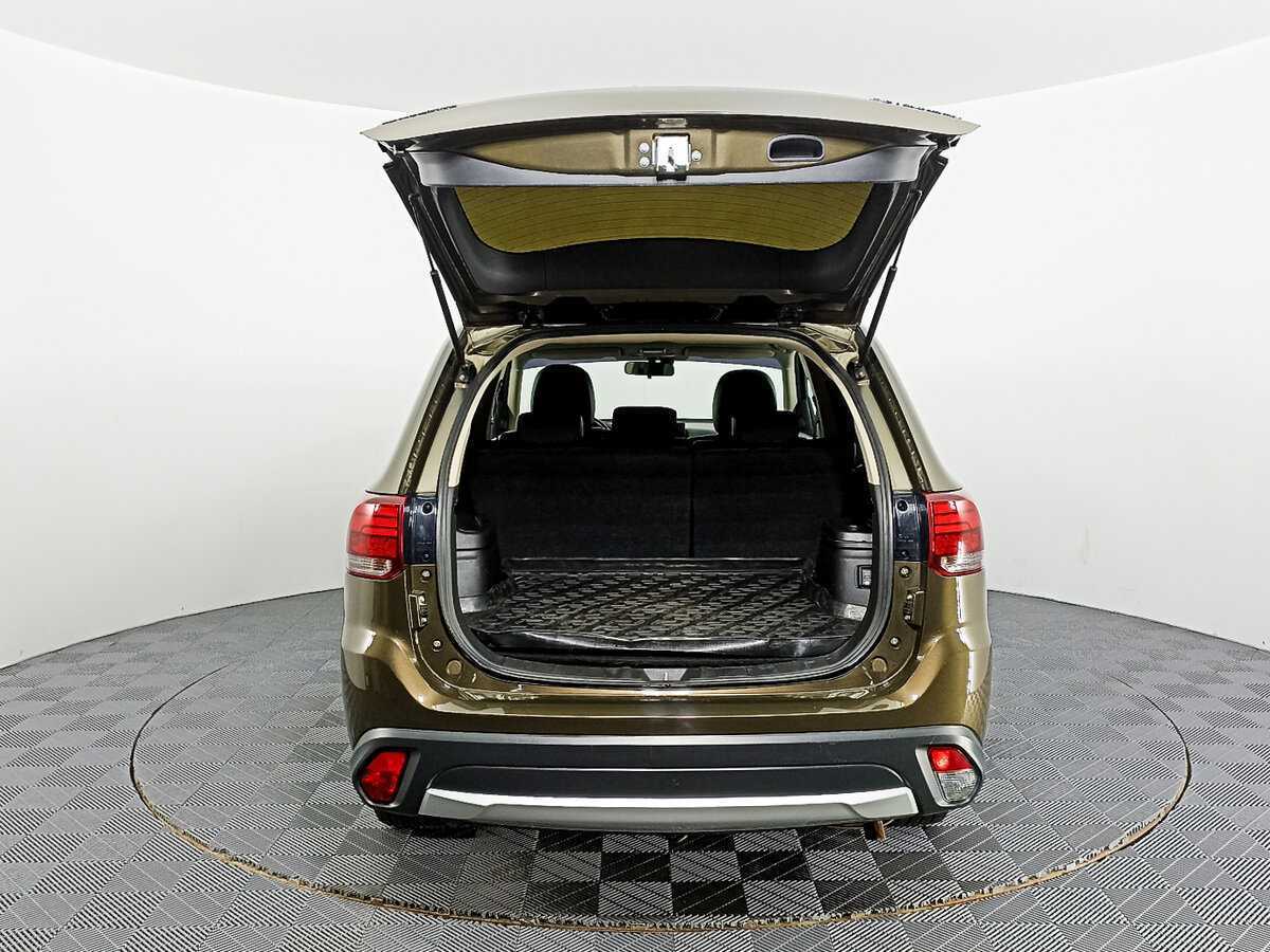 Mitsubishi Outlander, 2018 - Фото №8