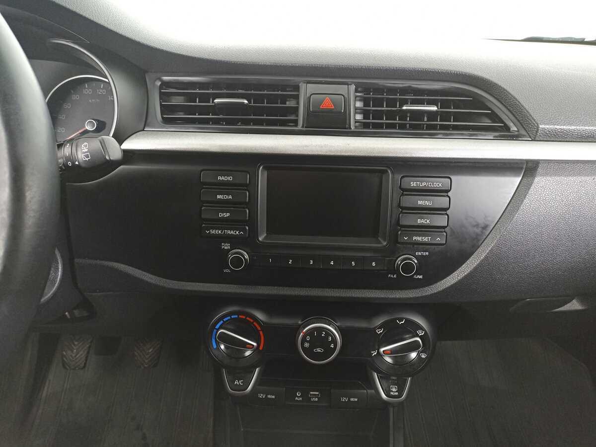 Kia Rio X-Line, 2018 - Фото №12