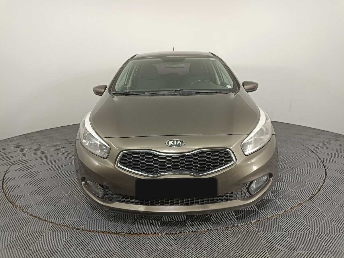 Kia Ceed, 2012 - Фото №1