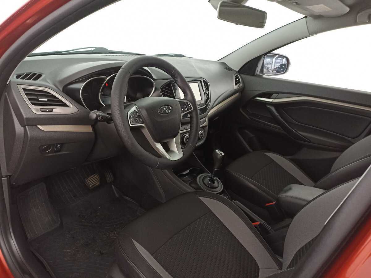 Lada (ВАЗ) Vesta SW, 2019 - Фото №15