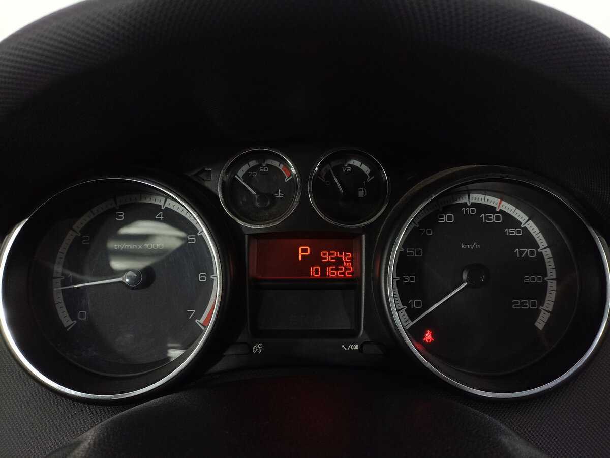 Peugeot 408, 2012 - Фото №7