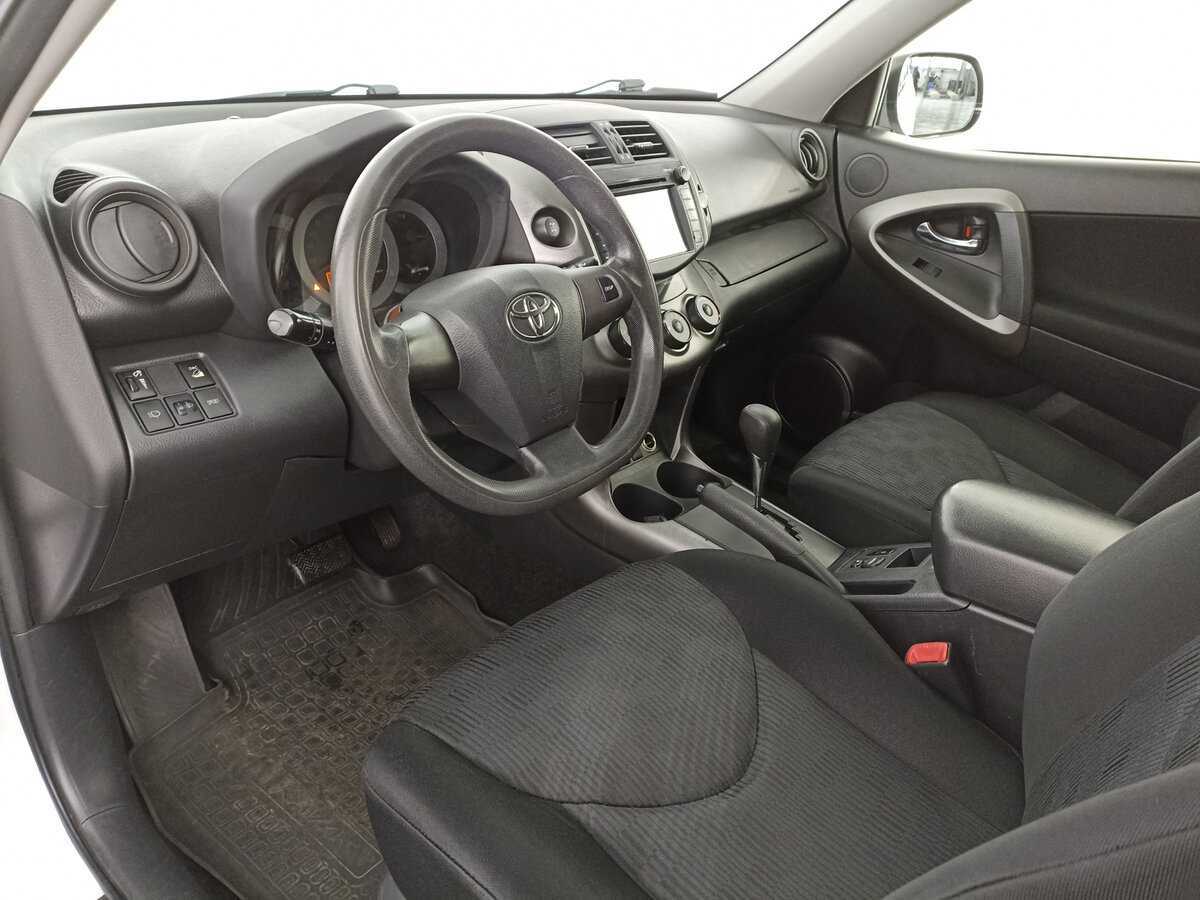 Toyota RAV4, 2012 - Фото №13