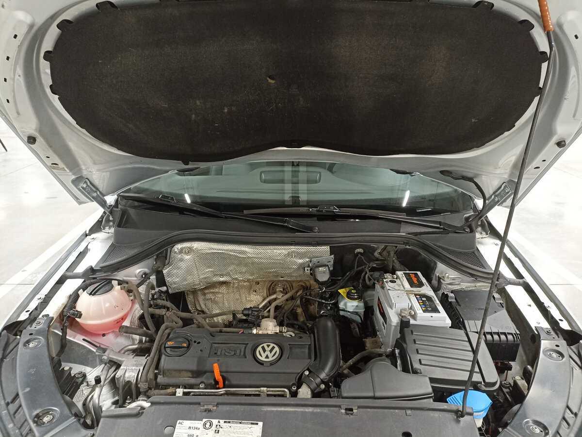 Volkswagen Tiguan, 2012 - Фото №8