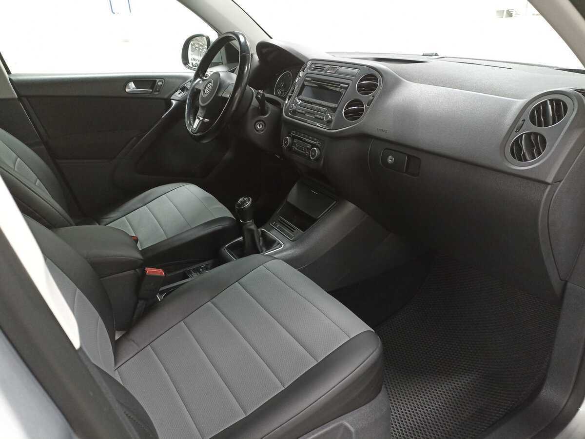 Volkswagen Tiguan, 2012 - Фото №10